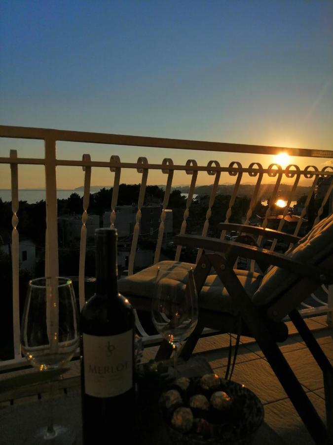 Apartment Near The Sea-Self Check-In Подстрана Екстериор снимка