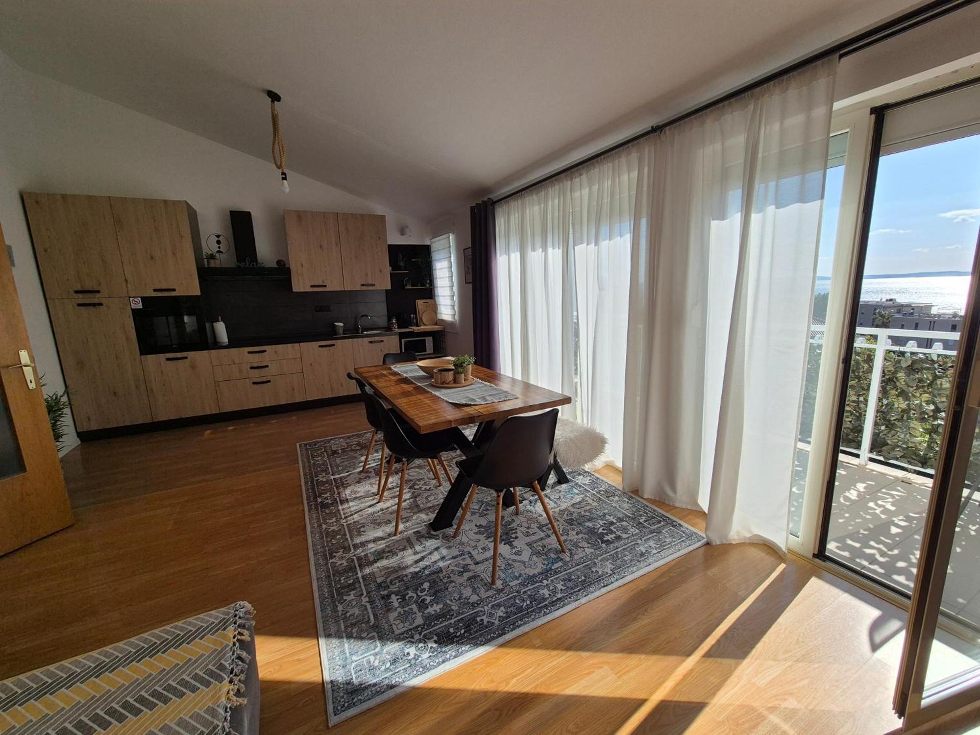 Apartment Near The Sea-Self Check-In Подстрана Екстериор снимка